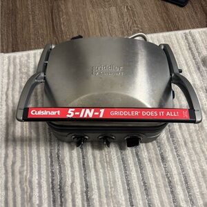 Cuisinart Silver and Black 5-in-1 Griddler